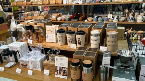 20251111【リバーズ】コーヒーボーイとのコラボ商品がとても人気ですよ！