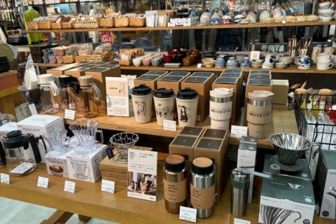20251111【リバーズ】コーヒーボーイとのコラボ商品がとても人気ですよ！